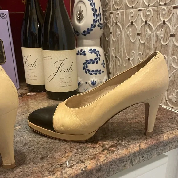 Chanel nude black cap toe classic pump platform heel 36.5 - Picture 7 of 16